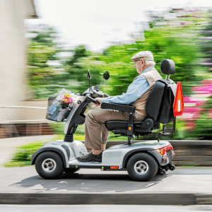 scooter elettrico per anziani e disabili velocità